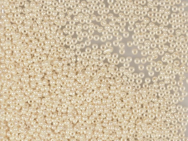 Preciosa product image for Seed 11/0 46113 (331-19001-10/0-46113)